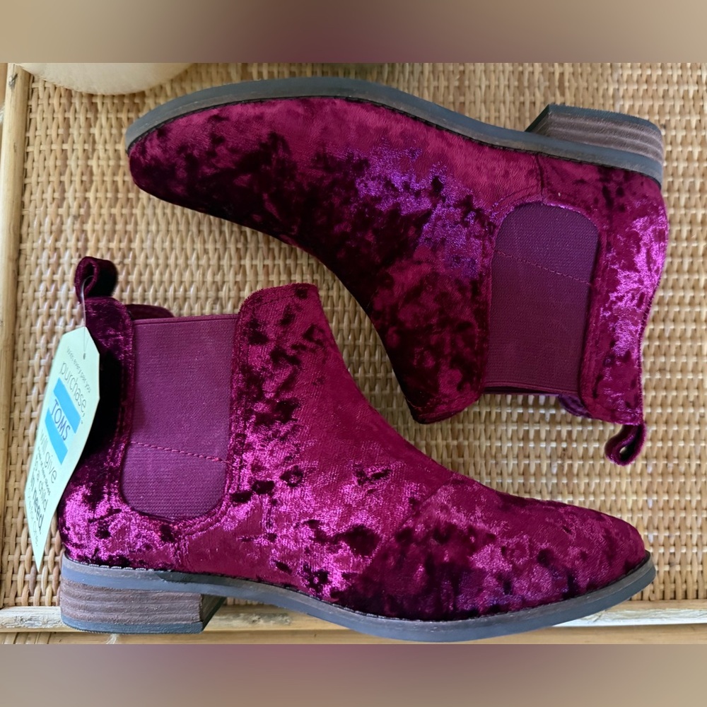 TOMS Womens Ella Chelsea Magenta Casual Boots Ankle Low Heel 1-2" Size 7 NWT - Picture 5 of 8